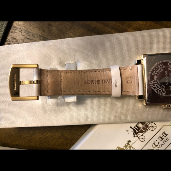 Coach Watch - Picture 4 of 8